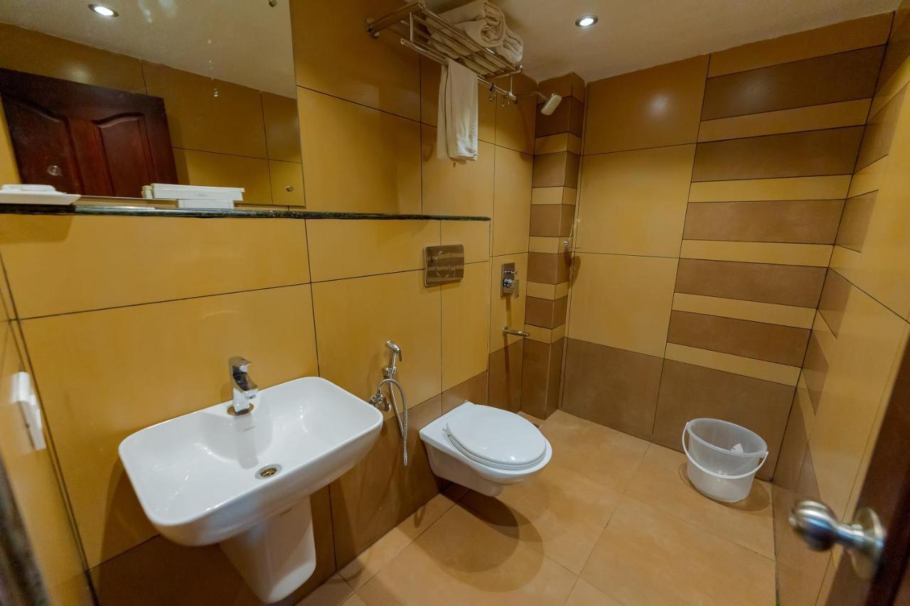 Hotel Orchid Residency Kottayam Esterno foto