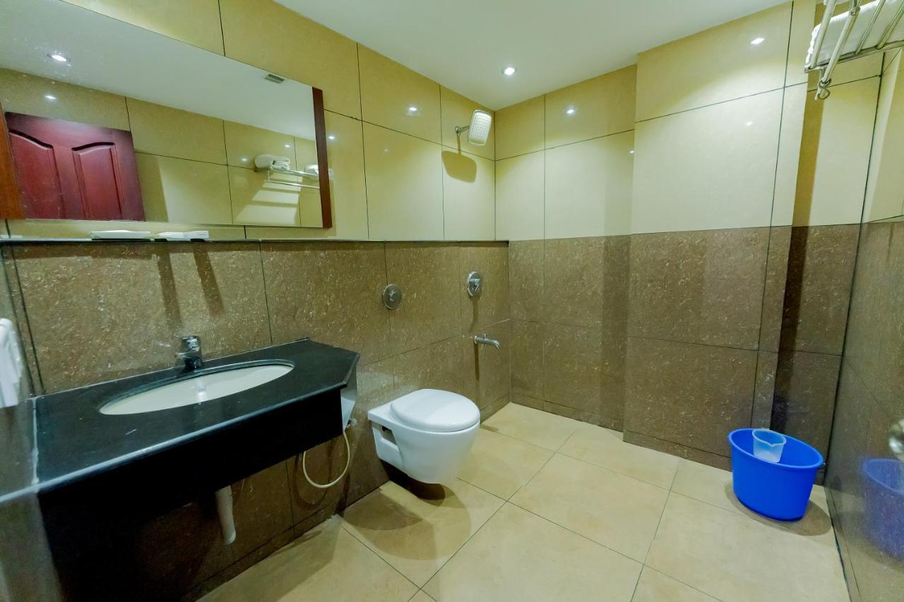Hotel Orchid Residency Kottayam Esterno foto