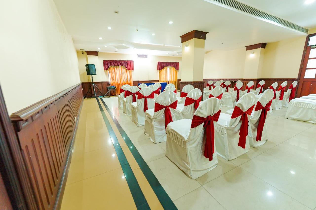Hotel Orchid Residency Kottayam Esterno foto