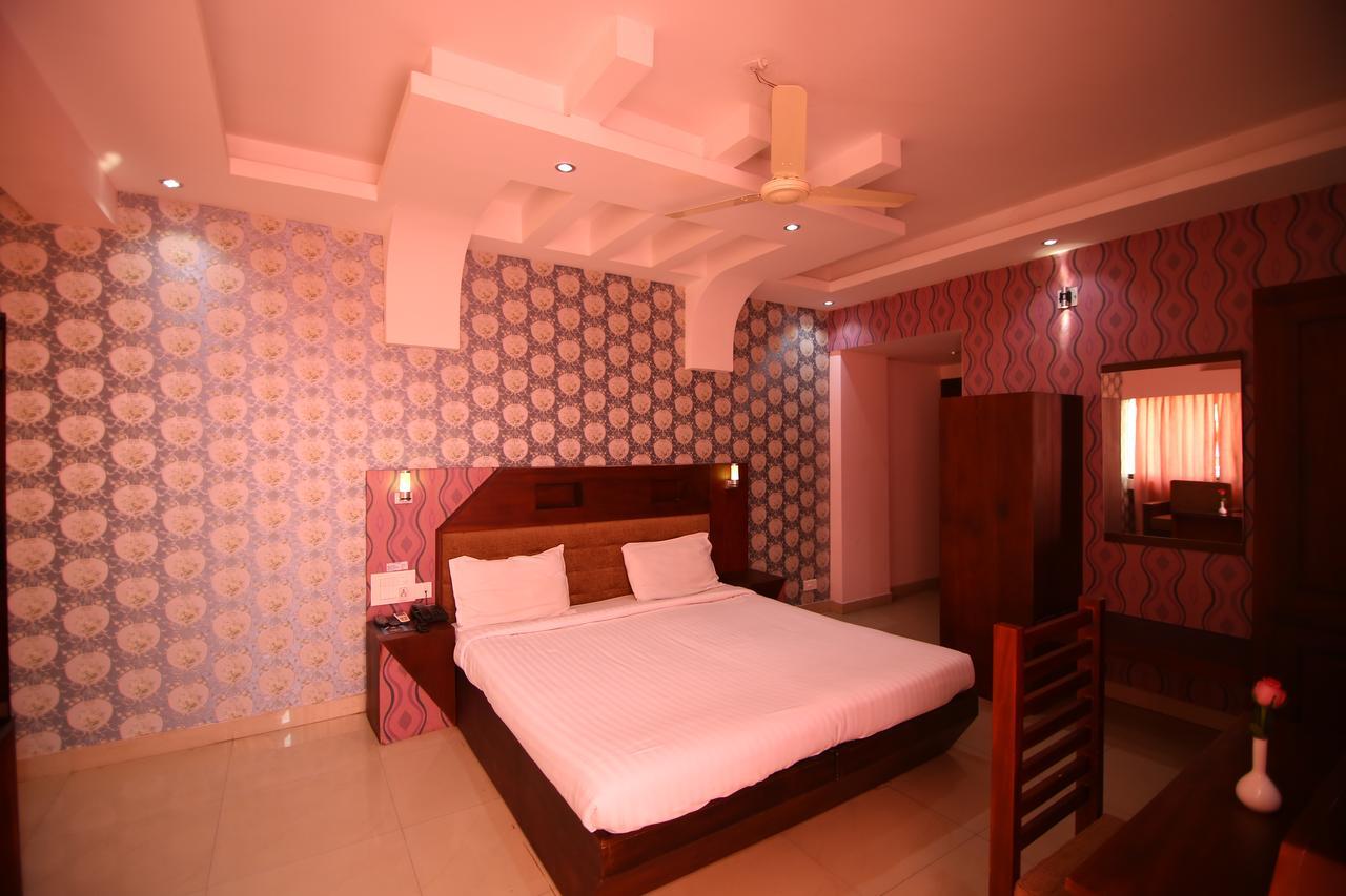 Hotel Orchid Residency Kottayam Esterno foto