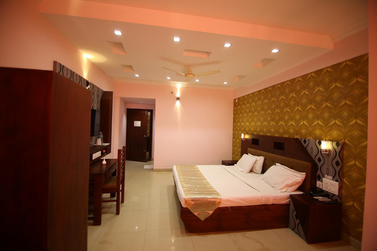 Hotel Orchid Residency Kottayam Esterno foto